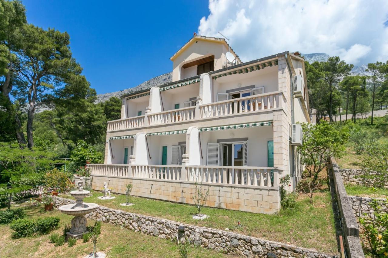 Apartments By The Sea Brela, Makarska - 18356 Exterior photo