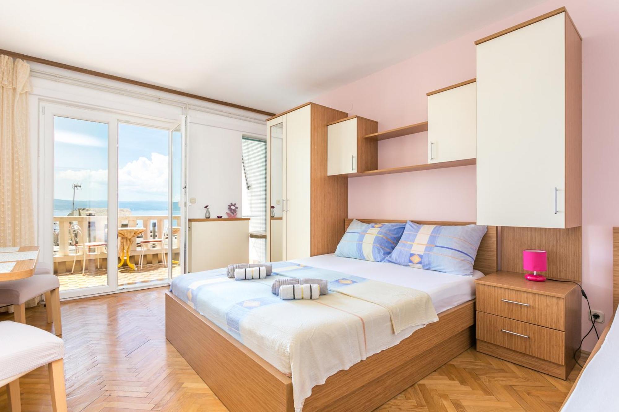 Apartments By The Sea Brela, Makarska - 18356 Exterior photo