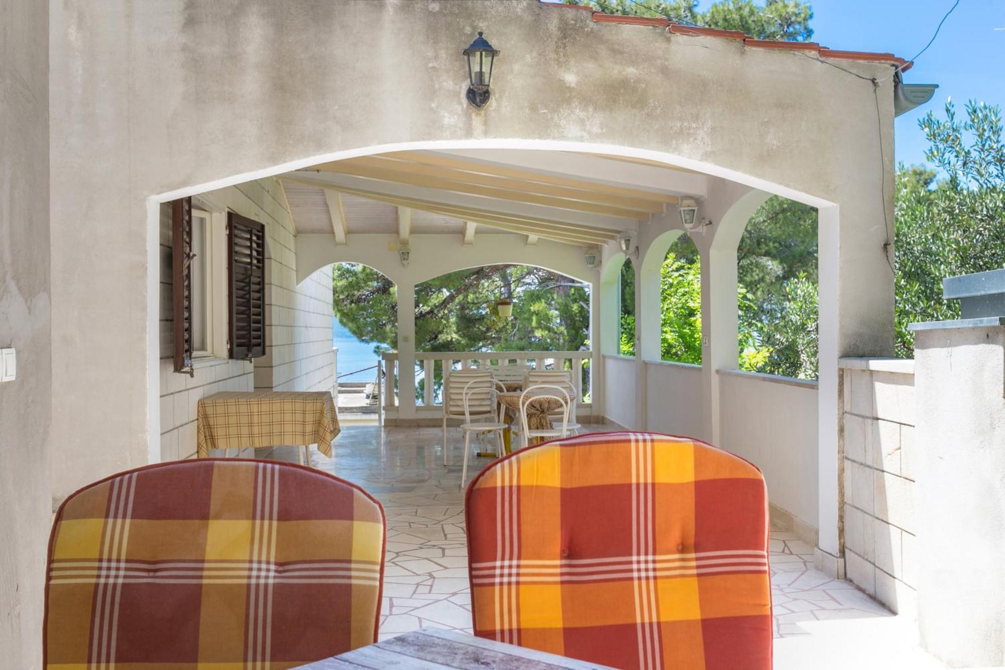 Apartments By The Sea Brela, Makarska - 18356 Exterior photo