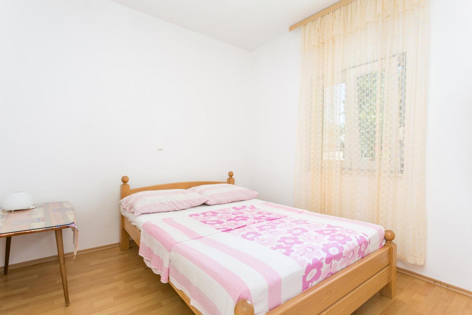 Apartments By The Sea Brela, Makarska - 18356 Exterior photo